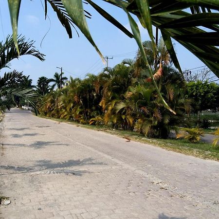 Hospedaje Aldana - Casa La Vista En Zona Verde Tuxpan  ภายนอก รูปภาพ